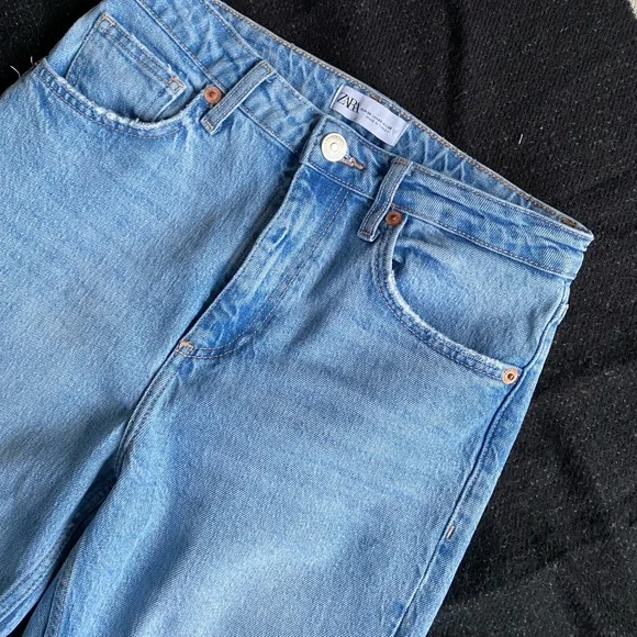 Zara Ripped Straight Leg Jeans - Picture 3 of 6